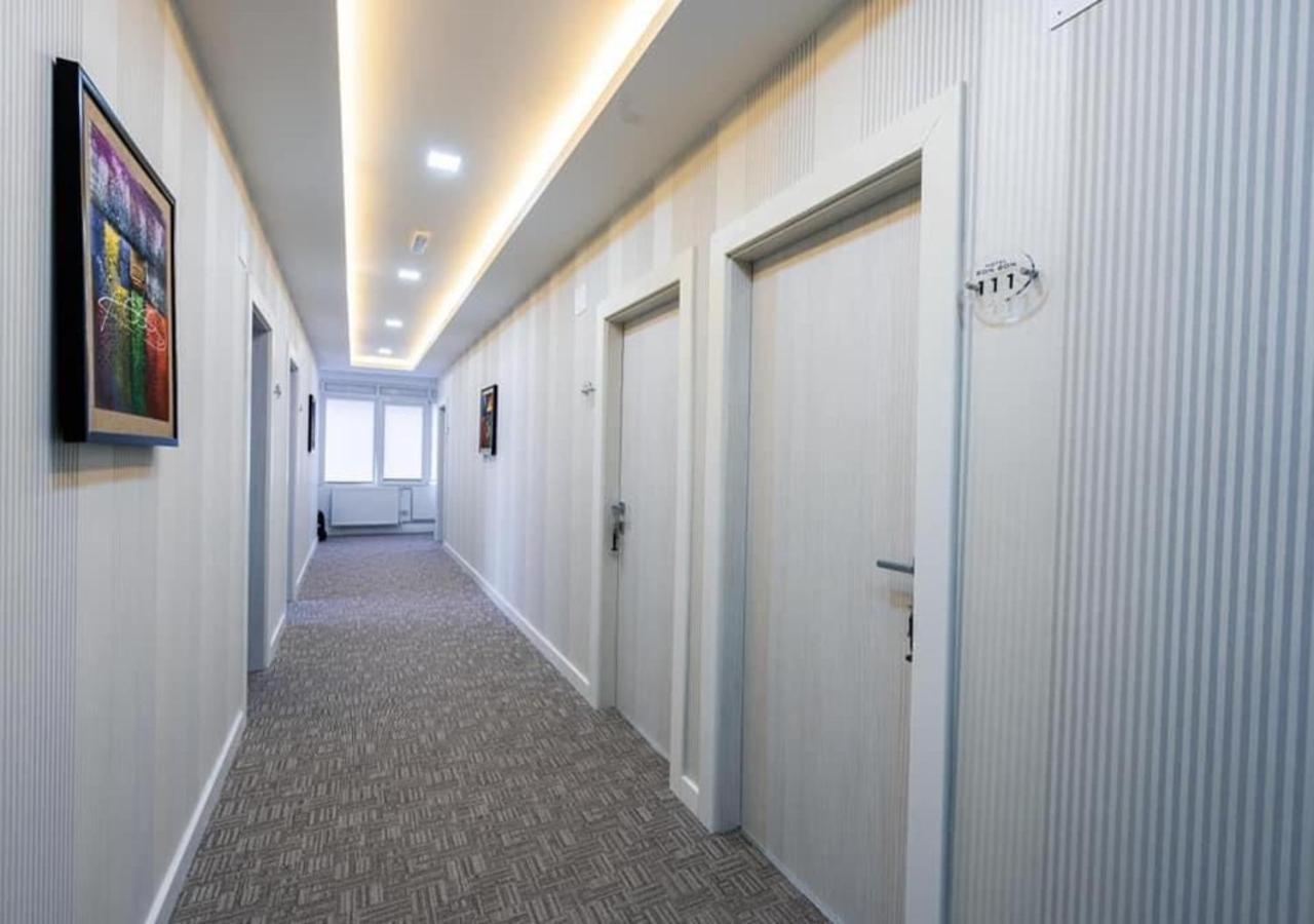 Hotel & Resort Bon Bon Suto Orizari 外观 照片