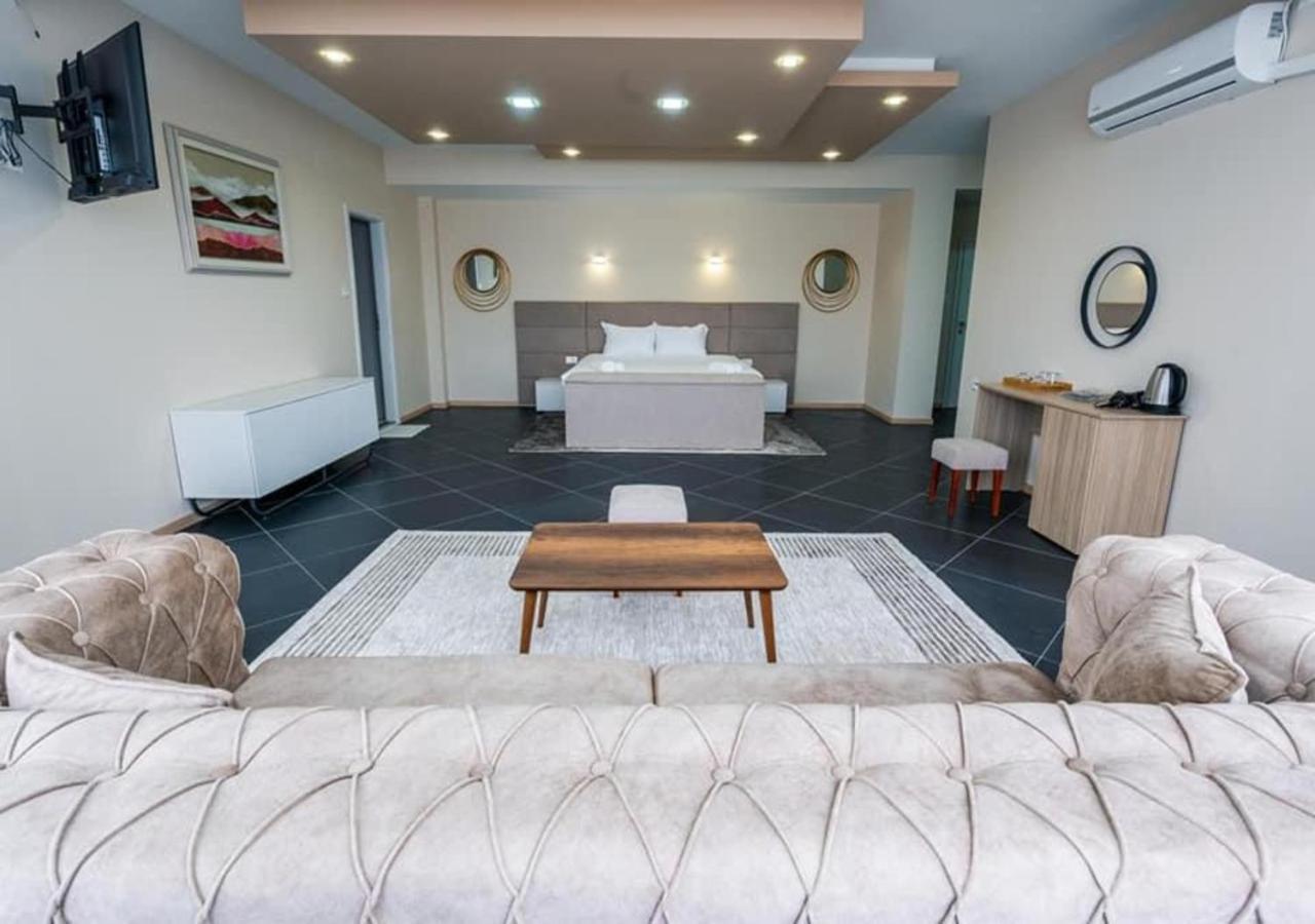Hotel & Resort Bon Bon Suto Orizari 外观 照片