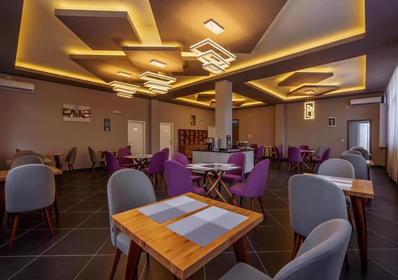 Hotel & Resort Bon Bon Suto Orizari 外观 照片